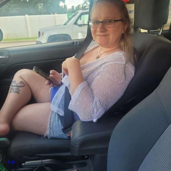 Meet your Posher, Jessica - Picture 1 of 1